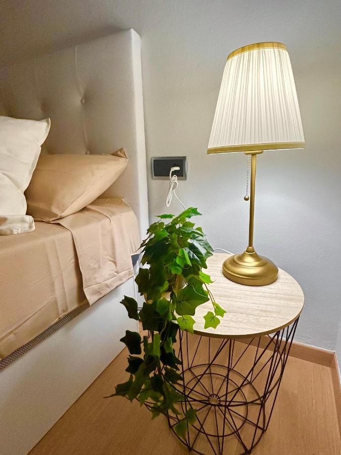 Room Con Bano Privado Sagrada Familia Barcelona Eksteriør billede